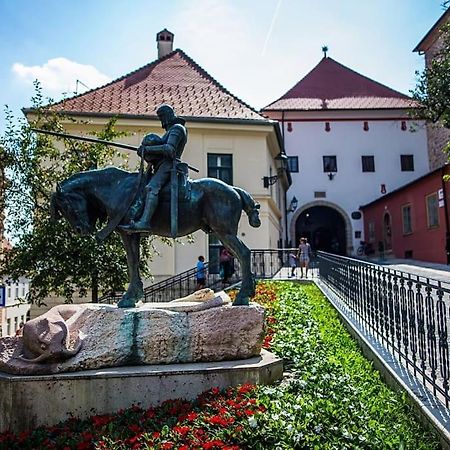 Cosy Condo In The Heart Of The Upper Town Zagreb Exterior foto