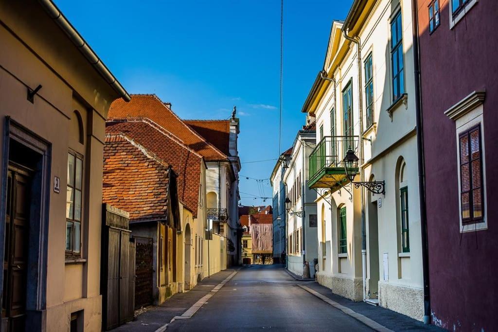 Cosy Condo In The Heart Of The Upper Town Zagreb Exterior foto